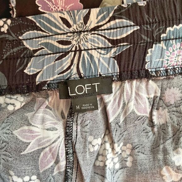 Ann Taylor LOFT Floral Lightweight Wide Leg Drawstring Pull On Multi Color Pants - Picture 10 of 10